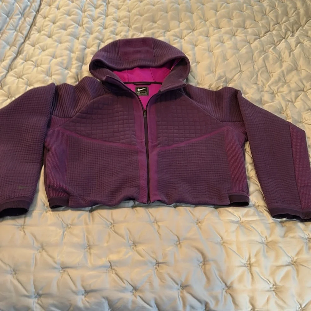 3 for 30$ Nike cropped full zip hoodie